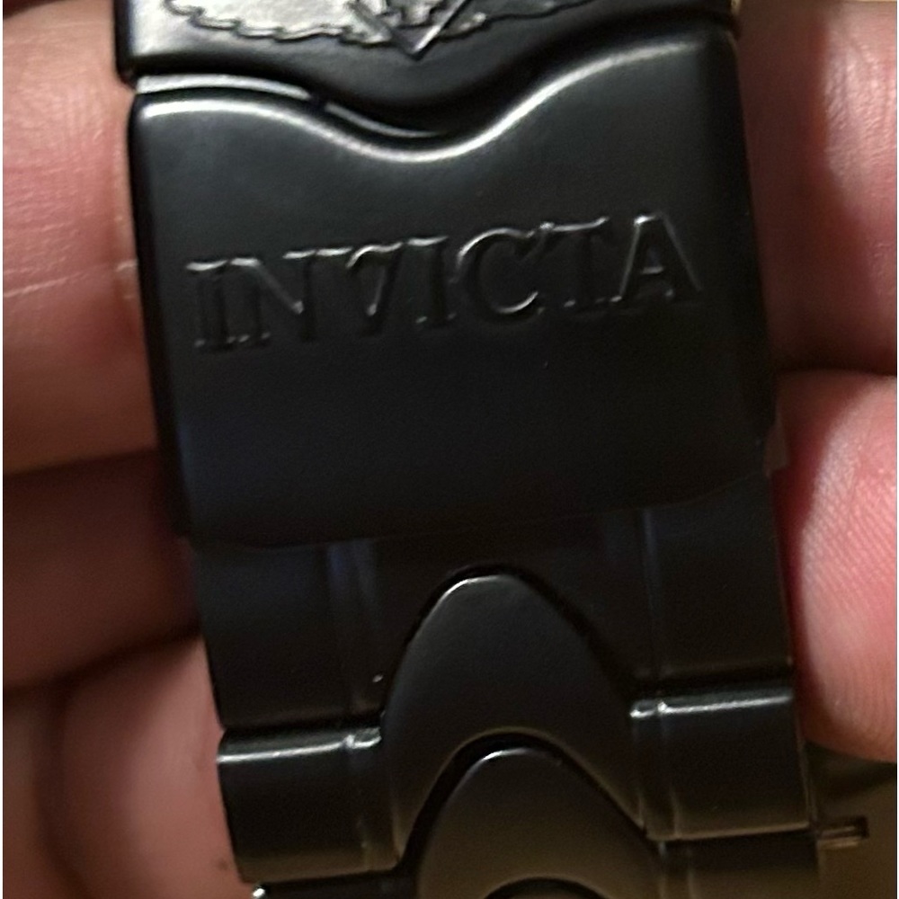 This a Invicta Venom Bracelet Mens Watch.